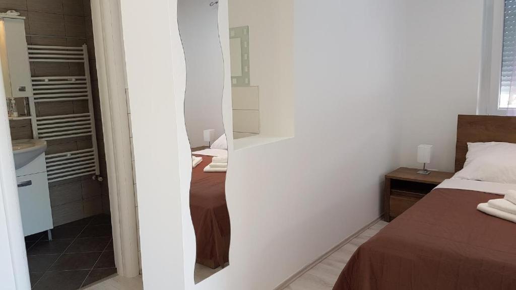 San Lorenzo Apartments โลเวร็ตชิกา ภายนอก รูปภาพ