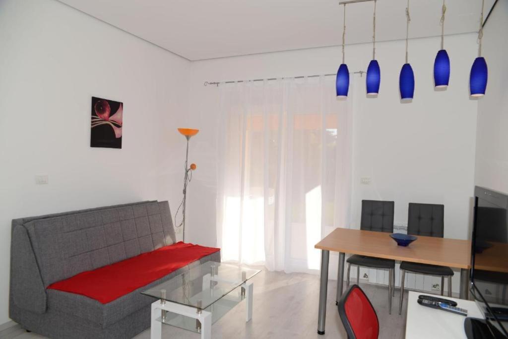 San Lorenzo Apartments โลเวร็ตชิกา ภายนอก รูปภาพ